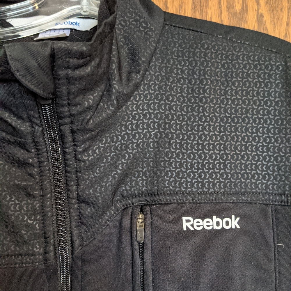 Reebok soft shell jacket. - Picture 2 of 5